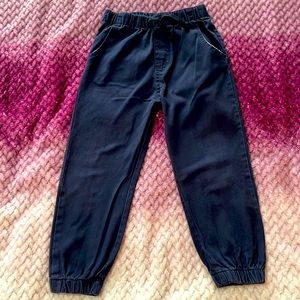 Perry Ellis Boy Joggers 4T